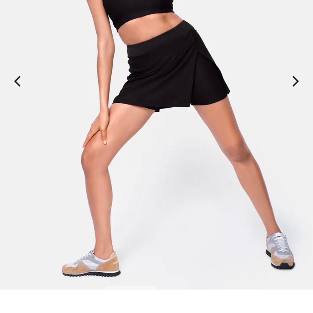 Outdoor voices court skort medium black